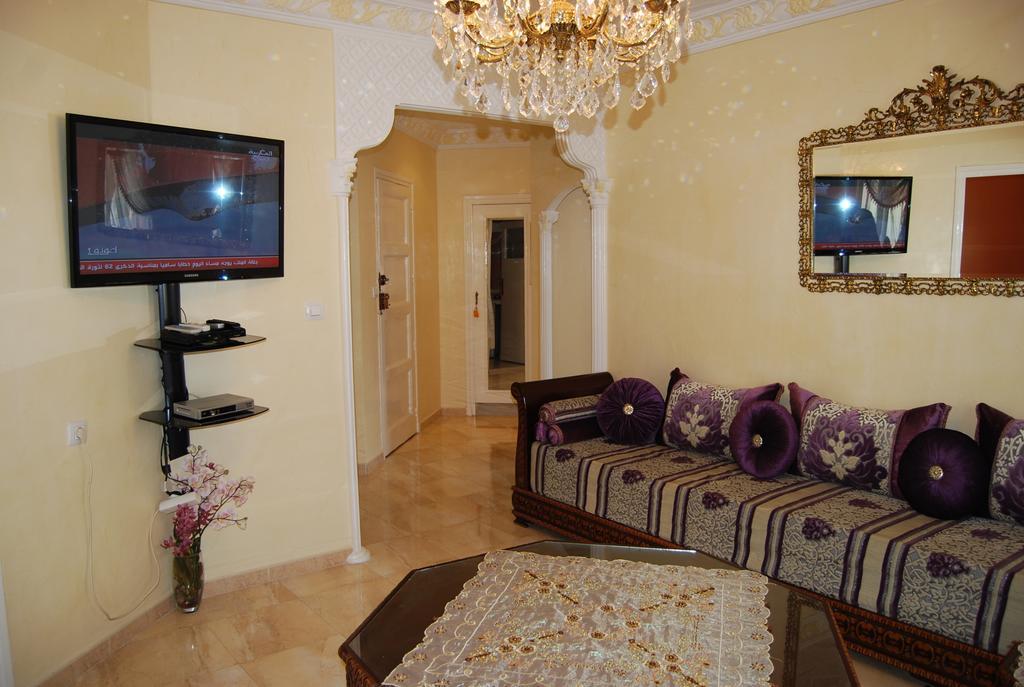 Apartment Boutrouss Tangier Room photo